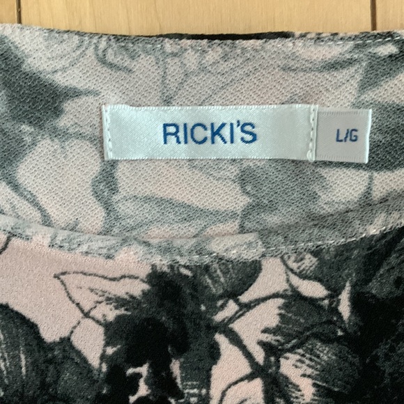 Ricki’s Tank Top - Picture 2 of 4